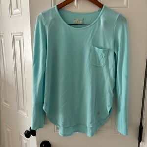 Lilly Pulitzer Kerah Luxletic Long Sleeve Tee in Sea Glass Aqua